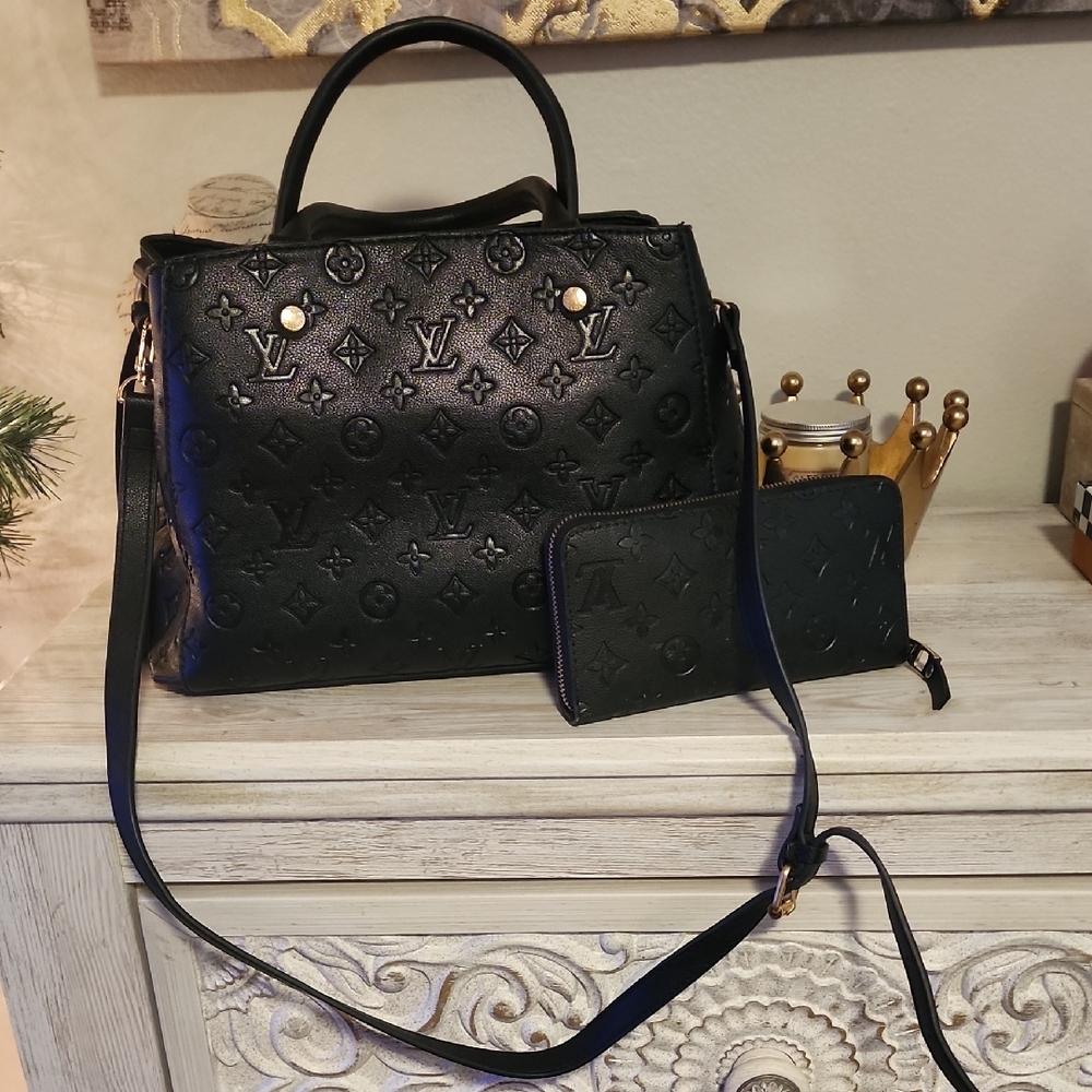 Designer Black Women's Bag W/Wallet